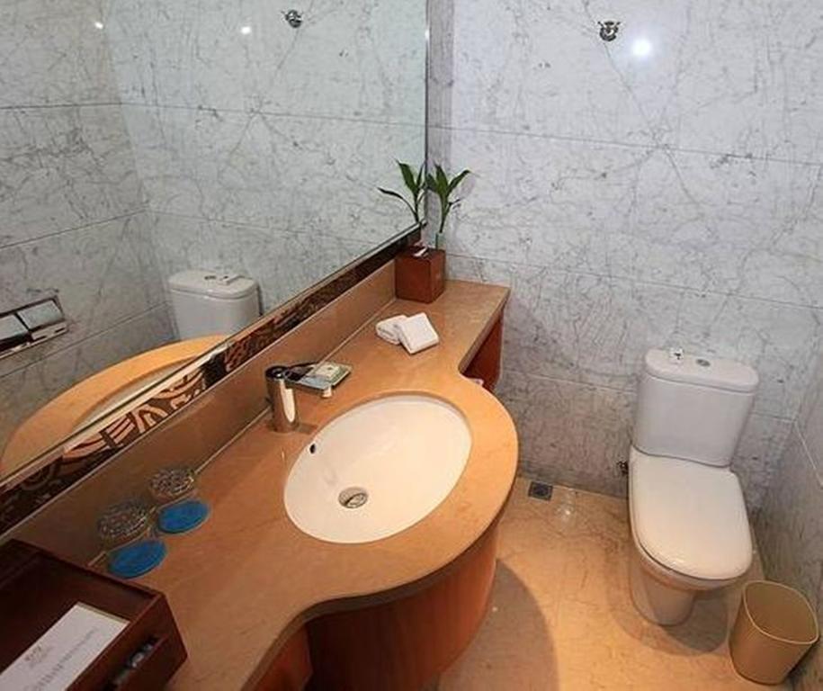 Gloria Grand Hotel Wuxi Wuxi  Bagian luar foto