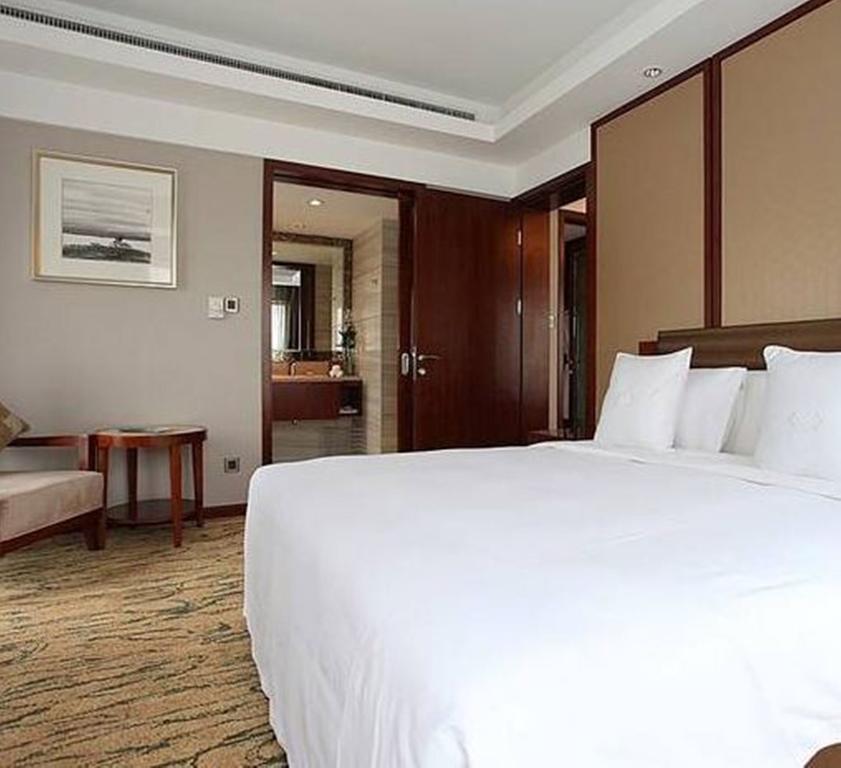 Gloria Grand Hotel Wuxi Wuxi  Bagian luar foto