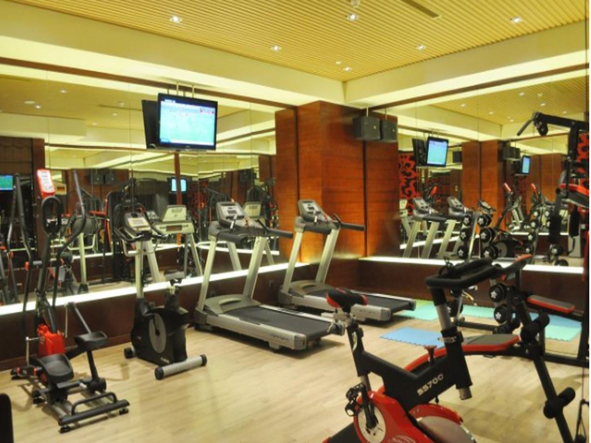 Gloria Grand Hotel Wuxi Wuxi  Bagian luar foto