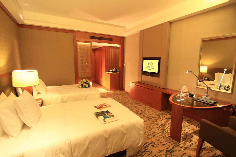 Gloria Grand Hotel Wuxi Wuxi  Bagian luar foto